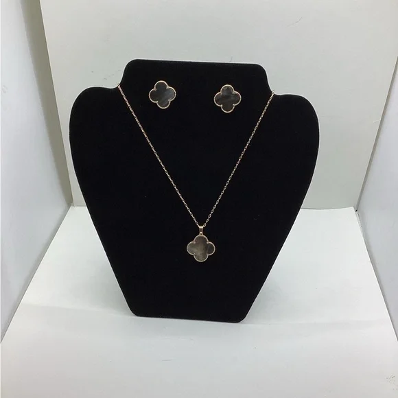 NYC ANNA STATEMENT TAN NECKLACE - Picture 4 of 8